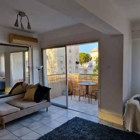 Spacious Flat - Quiet & Safearea * Nicosia